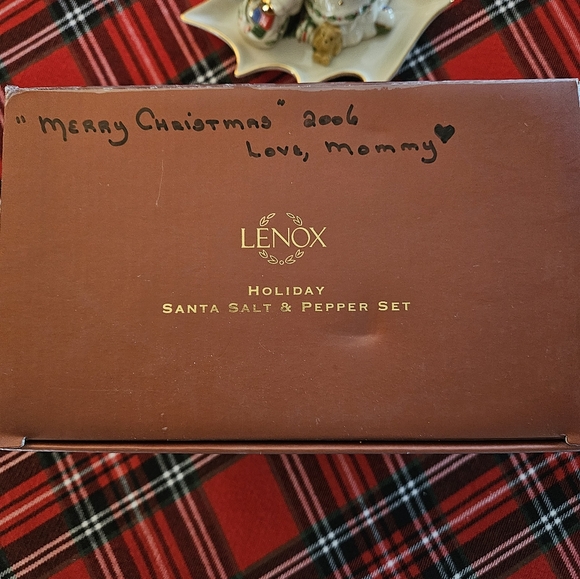 NWT Christmas Lenox salt and pepper shakers - Picture 6 of 7